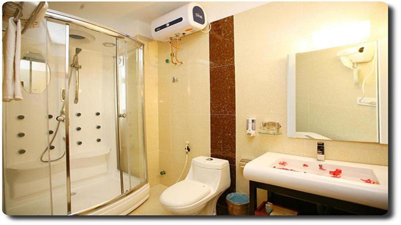 Khach San Thu Do Formerly Impressive Hotel Hanoi Exterior photo